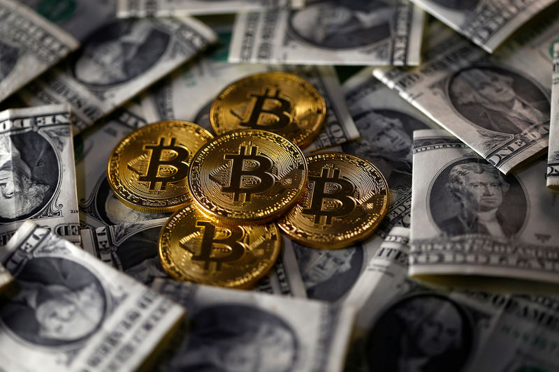 Криптовалюты подорожали: биткоин-ETF могут быть одобрены в США 
