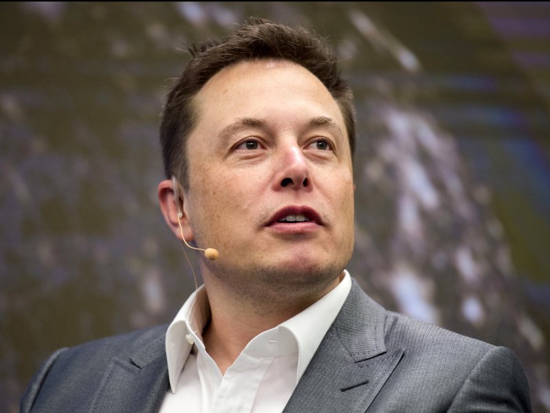 &copy; Rashid Umar Abbasi / Reuters, Tesla CEO Elon Musk has expressed his desire to take the company private.