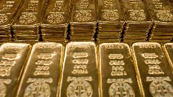 PRECIOUS-Gold heads for best week in 6 months on softer dollar, yields