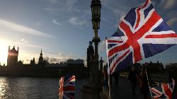 UPDATE 2-British stocks end lower as Brexit talks hit a snag