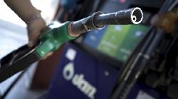 U.S. Oil Jumps in Yo-Yo Move on Covid-19 Drug, Reduced Stock Build