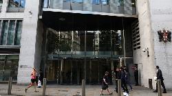 Banks, mining stocks lift FTSE 100 to one-week high on stimulus hopes