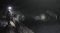 RPT-COLUMN-The stampede to exit coal is a worrying harbinger for LNG: Russell
