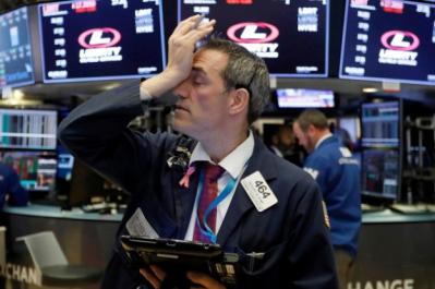 Dow Jones rớt hơn 600 điểm, Nasdaq bước vào giai đoạn điều chỉnh