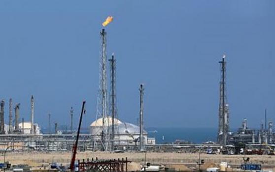 国际油价录得逾四个月高位！OPEC减产及美国制裁发酵之际，美国库存下滑，钻探项目受阻