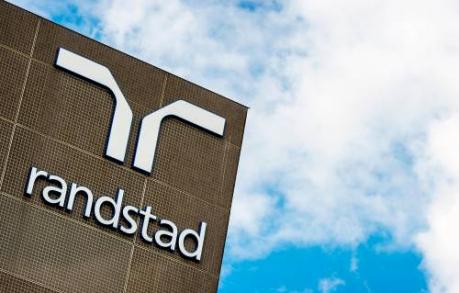 Randstad lager op rood Damrak