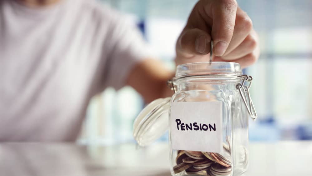 A FTSE 100 investment strategy I’d pick to boost my State Pension