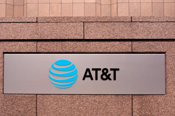  AT&T Joins Blockchain Bandwagon with New DLT Solutions 