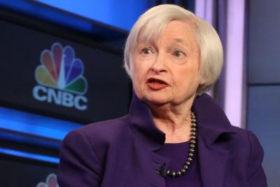 Cựu Chủ tịch Fed ủng hộ hạ lãi suất