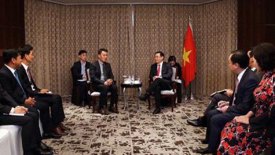 Phó thủ tướng gợi ý ngân hàng Hàn Quốc mua lại ngân hàng yếu kém của Việt Nam