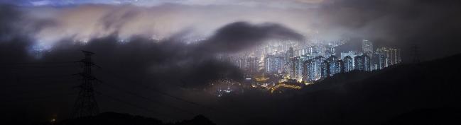 Singapore and Shanghai Threaten Hong Kong's Status as Finance Hub