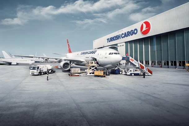 © EborsaHaber. Turkish Cargo’nun İkinci “Boeing 777” Kargo Uçağı, Atatürk Havalimanı’na İndi