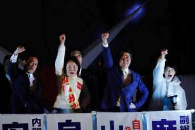 Bầu cử Nhật Bản: Thủ tướng Shinzo Abe giành chiến thắng đầy thuyết phục