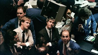 Thị trường cổ phiếu và trái phiếu Mỹ gợi nhớ lại kỷ niệm về cú sụp đổ năm 1987