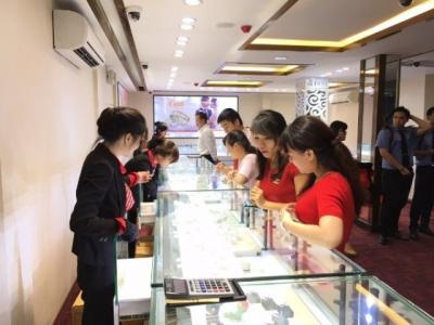 Giá vàng Bảo Tín Minh Châu tăng 230.000 đồng so với phiên đầu tuần