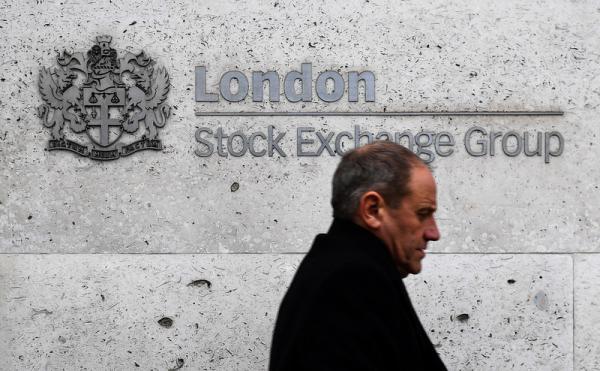 Borsa: Europa debole, Londra -0,3%
