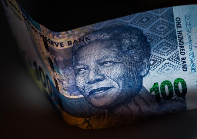 Rand Gains With Bonds as South Africa Dodges Moody’s Downgrade