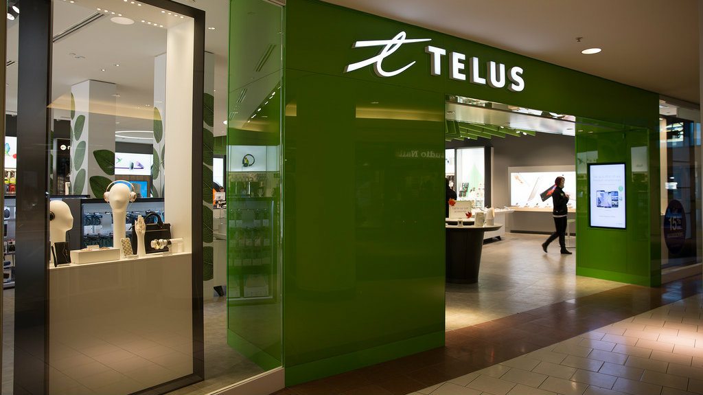Telus Corporation (TSX:T) Has Got to Be in Your Self-Directed RRIF