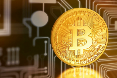 Giá Bitcoin hôm nay 1.6: Sau cú phi mã chọc đỉnh 9000$, Bitcoin rơi