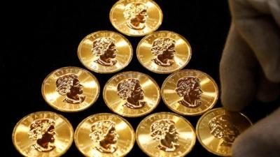 Doanh số vàng online tăng 400% vì tiền ảo lao dốc