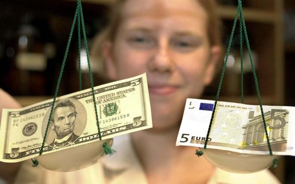 © Ansa. Cambi: euro in rialzo a 1,14 dollari
