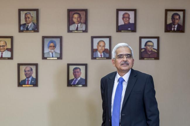 India’s RBI Chief Sees Rate Cut as Option as Virus Threat Grows
