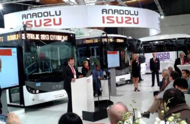 © EborsaHaber. Anadolu Isuzu, Romanya’ya Araç Teslimatı Gerçekleştirdi