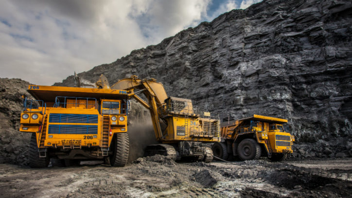 Tempted by the 25% fall in the Glencore share price? Here’s what I’d consider first