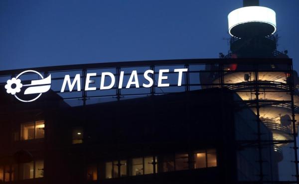 © Ansa. Mediaset cede in Borsa su Morgan Stanley