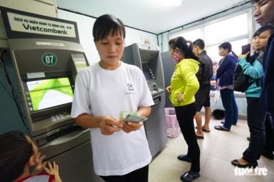 Hai 'ông lớn' VietinBank, Vietcombank tăng phí rút tiền ATM