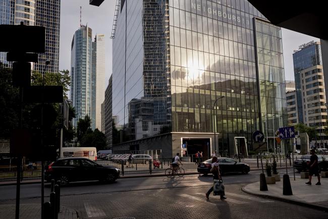 Poland Rebukes Banks as S&P Warns on Swiss-Mortgage Risks