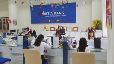 Vụ ‘bốc hơi’ 170 tỷ đồng: Ngân hàng nói có dấu hiệu lừa đảo, khách hàng tiếp tục ‘phản pháo’