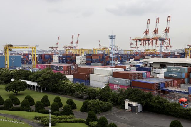 Japan Grants South Korea Export License, Lessening Trade Fears