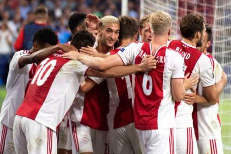 Ajax kan voor zesde keer overwinteren in CL