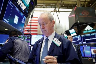Dow Jones sụt hơn 200 điểm khi nỗi lo về nền kinh tế ngày càng tăng