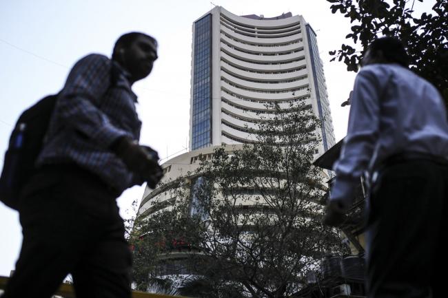 Lopsided India Stocks Rally Has Investors Weighing Options