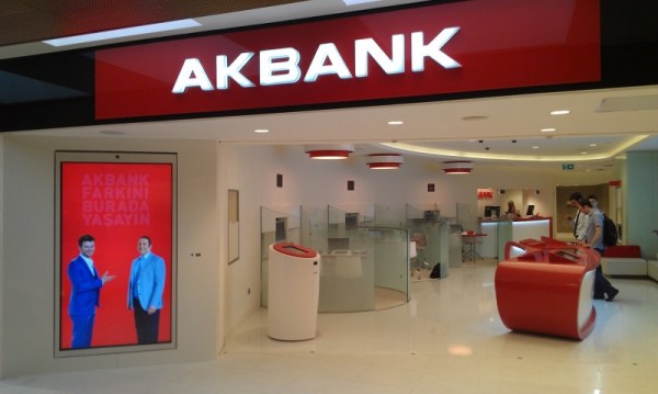 © EborsaHaber. Akbank 6 Ödül Birden Aldı