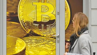 Bitcoin bất chợt tăng hơn 17% và gần vượt mốc 8,000 USD