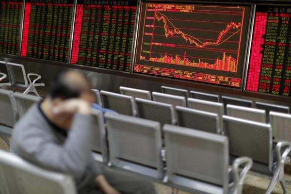 Borsa: Shanghai negativa, a -1%