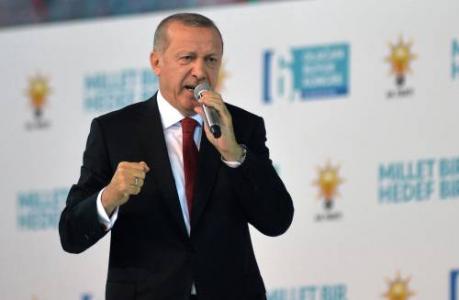 Erdogan vergroot druk op centrale bank