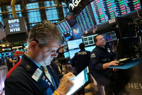 Wall Street chiude in calo, Dj -0,38%