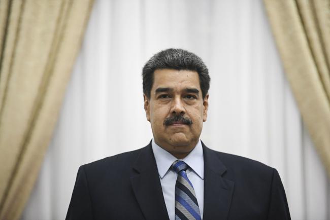 Trump Imposes New Curbs on Venezuela in Bid to Pressure Maduro
