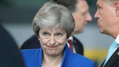 Vượt bỏ phiếu bất tín nhiệm, Thủ tướng Anh tìm hướng mới cho Brexit