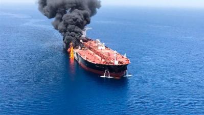 Dầu tăng hơn 2% sau thông tin về vụ tấn công tàu chở dầu ở gần eo biển Hormuz