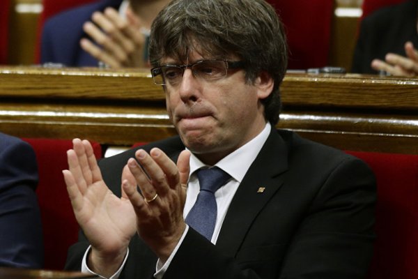 © EborsaHaber. Puigdemont: Demokrasiyi Savunmaya Devam Edeceğiz