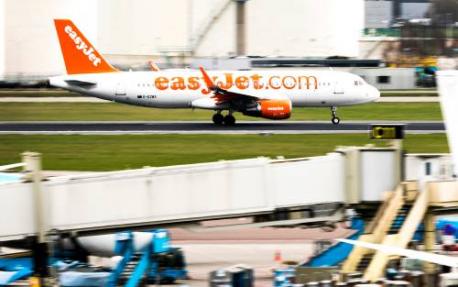 EasyJet scherpt winstverwachting aan