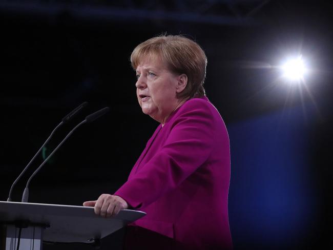 Merkel Puts First Crack in Her Opposition to Fiscal Stimulus