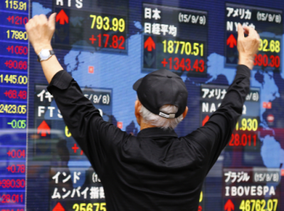 TTCK châu Á tràn ngập sắc xanh, Nikkei 225 vọt gần 500 điểm