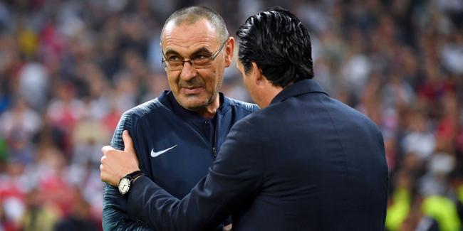 © Bloomberg. BAKU, AZERBAIJAN - MAY 29: Maurizio Sarri, Manager of Chelsea greets Unai Emery, Manager of Arsenal prior to the UEFA Europa League Final between Chelsea and Arsenal at Baku Olimpiya Stadionu on May 29, 2019 in Baku, Azerbaijan. (Photo by Dan Mullan/Getty Images) 