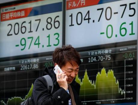 Bedrijfsresultaten en yen stuwen Nikkei